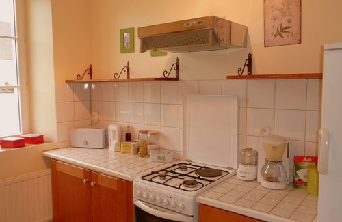 Saint-Pierre-Canivet Cottage | Historic Family Cottages with Spa Near Falaise & Caen