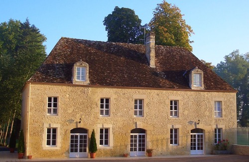 Saint-Pierre-Canivet Cottage | Historic Family Cottages with Spa Near Falaise & Caen