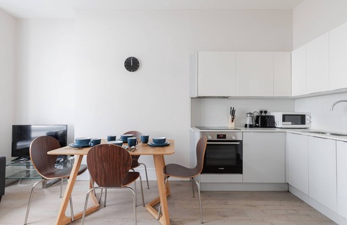 Bryanston and Dorset Square Apartment | Superb 2 Bedroom Flat opposite Edgware Rd Station