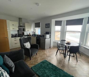 Scarborough Apartment | Exceptional Sea View Flat with Child-Friendly Amenities