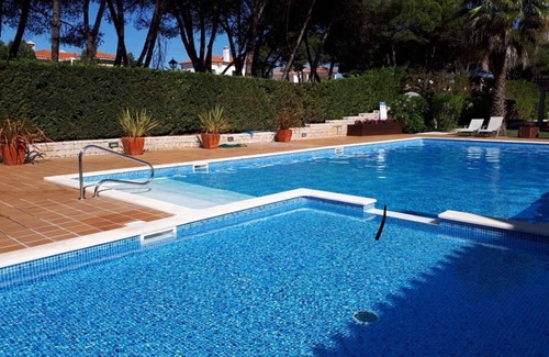 Praia del Rei Apartment | Elegant 2BR Apartment at Praia Del Rey Beach & Golf Resort