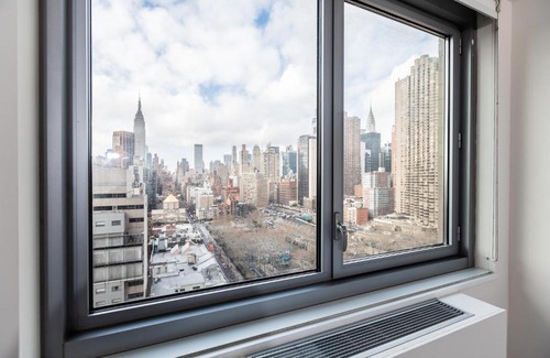 Tudor City Apartment | Inviting 3-Bedroom Apartment in the Heart of NYC