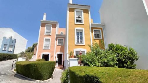 Bahia de Casares House | Inviting 3-Bedroom Retreat at Jardines de Casares