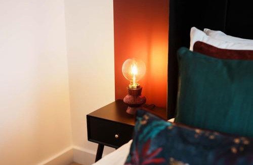 Killingbeck House | Family-Friendly 4BR New House with High Guest Ratings