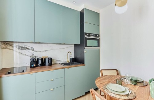 Madeleine Apartment | Elegant Apartment Near Champs Elysée with Family Amenities