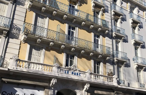 Thermal Apartment | Prime City Center Apartment with Spa Near Park & Shops