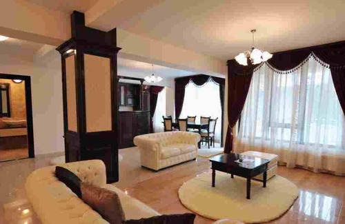 Chiajna Apartment | Stunning Apartment with Great Location and Views in Bucharest