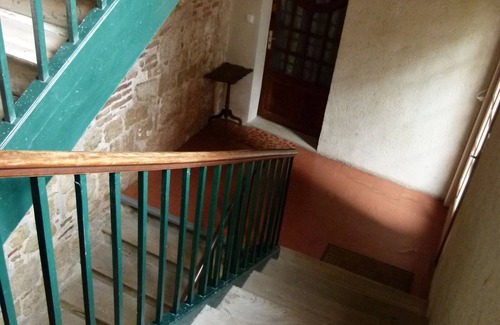 Lectoure Apartment | Prime Apartment in the Heart of Lectoure with Spa & Breakfast