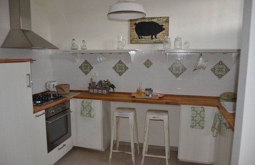 Bocca di Magra Apartment | Charming Villa Apartment Near Cinque Terre and Versilia