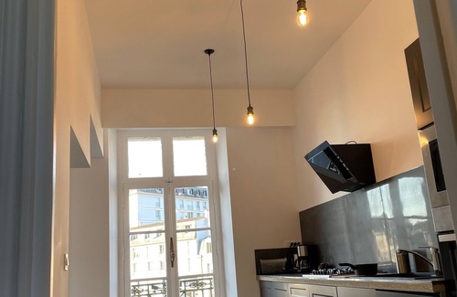 Morlaix House | Scenic Morlaix Harbour View Apartment - Perfect for Families