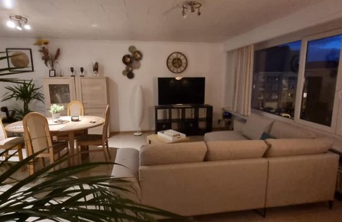 Deurne Apartment | Spacious 3-Bedroom Apartment with Spa in Antwerpen