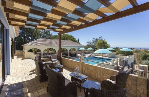 Lagoa e Carvoeiro Villa | Ideal Carvoeiro Villa with Private Pool for Large Groups
