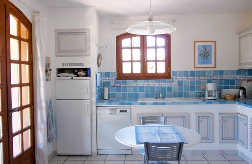 Saint-Gervais Villa | Guest Rated 9.8: Comfortable Villa with Pool in Gard Provencal