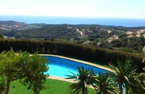 Sant Cebria de Vallalta Villa | Elegant Villa with Private Pool & Ocean View, Guest Rated 9.8