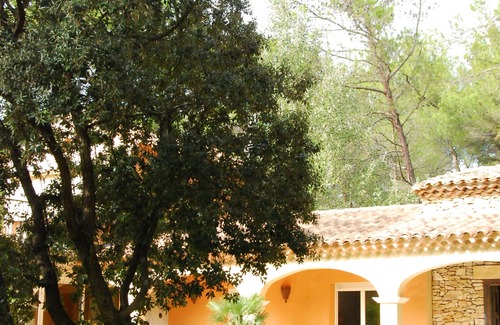 Tarascon Villa | Elegant Florida Villa with Private Pool in Alpilles
