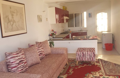 Flamants roses Villa | Beachside Retreat: Ideal Getaway with Ocean Views