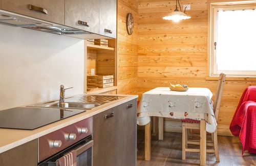 Molina di Ledro Cabin | Nature Retreat: Pet-Friendly Hut with Lake Views in Val di Ledro