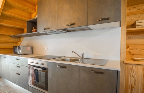 Molina di Ledro Cabin | Nature Retreat: Pet-Friendly Hut with Lake Views in Val di Ledro