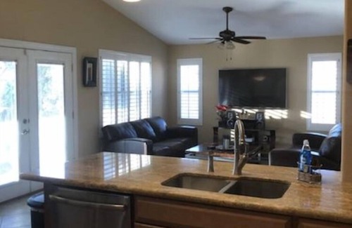 Monarch House | Prime Location with Ocean View & Perfect Weather Awaits!