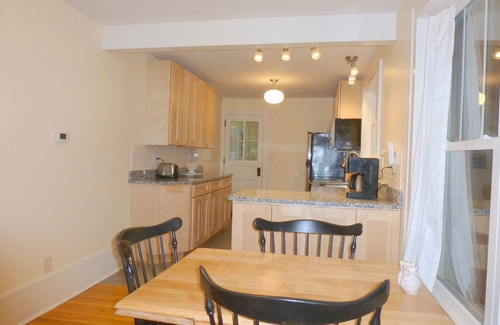 Burlington Apartment | Ideal Location for Exploring Downtown Burlington District