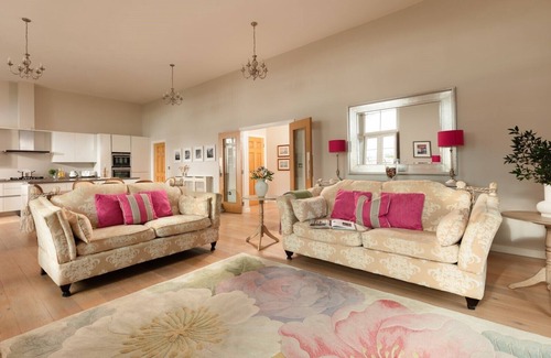 Maenporth Apartment | Exquisite 5-Star Apartment with Ocean View and Private Terrace