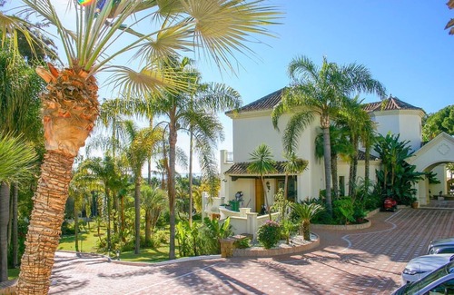 New Golden Mile Villa | Elegant 13-Bedroom Mansion with Scenic Garden & Spa