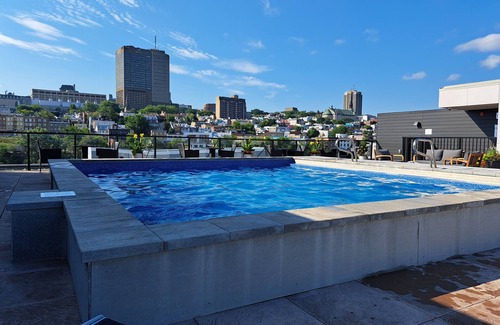 Saint-Jean-Baptiste Apartment | Modern Condo with Pool in Downtown Quebec City - 9.6/10 Rated