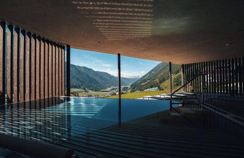 Santa Maddalena Apartment | Superb Penthouse with pool and wellness area