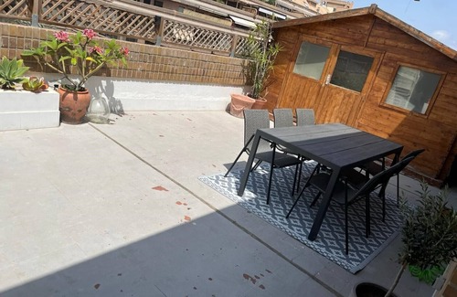 Algiros Apartment | Superb penthouse with huge terrace between beach and town center!