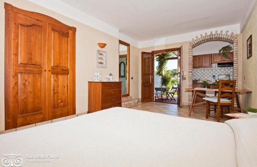 Santa Margherita di Pula Apartment | Cozy Studio at Residence Baia delle Palme with Pool