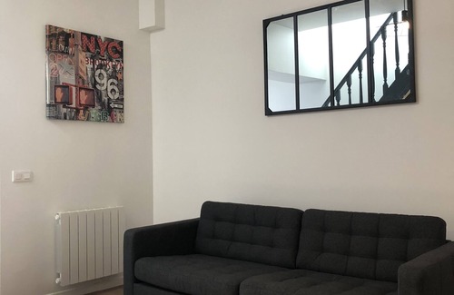 Roubaix House | Renovated 5-Bedroom Retreat Near Lille with Breakfast