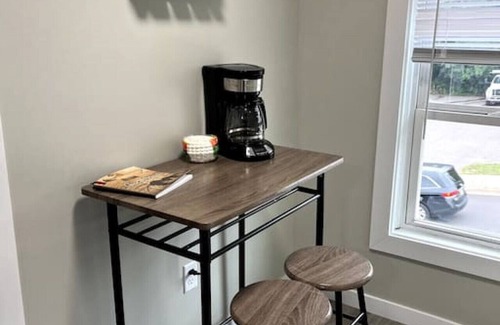 Marquette Apartment | Exceptional Stay at Bluff St Flat - Family Friendly & Cozy