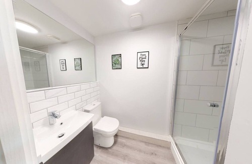 Middlesbrough Apartment | Superb Studio Apartment - 006