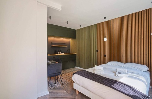Neuilly-sur-Seine Apartment | Superb Studio in Neuilly Porte Maillot
