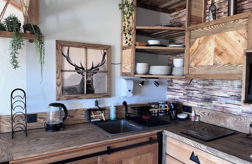 Les Angles Apartment | Idyllic Pyrenees Retreat: 9.4/10, Lake View & Pet Friendly