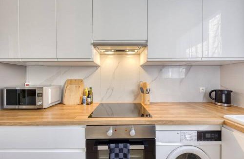 Saint-Denis Apartment | Ideal T4 Accommodation Steps from Stade de France