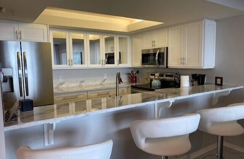 Park Shore Condo | Gulf Views Await in Our Renovated Family-Friendly Unit