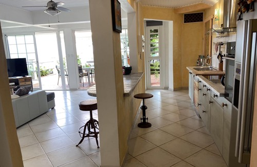 Trois-Ilets Apartment | Unforgettable Oceanfront Retreat with Private Spa in Trois Ilets