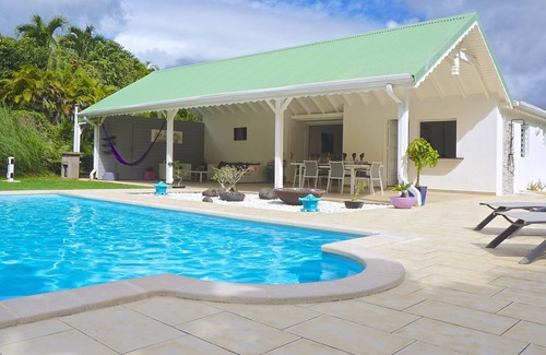 Baie-Mahault Villa | Discover the Superb Villa BAH MAHAULT with Private Pool