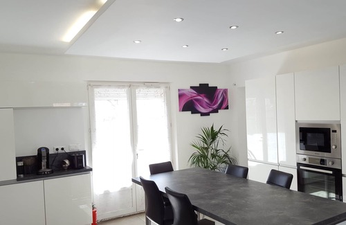Marseillan House | Idyllic Villa by the Sea with Private Pool & Ocean View