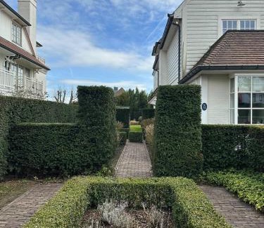 Knokke House | Elegant Villa in Knokke Zoute Steps from Beach & Shops