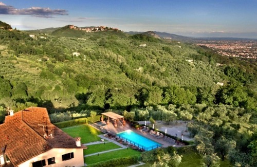 Margine Coperta-Traversagna Villa | Discover Comfort at Villa Ferrette with Private Pool & More