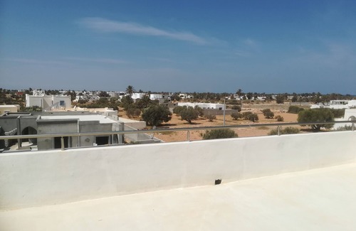 Houmt Souk Villa | Idyllic Villa with Ocean Views and Private Pool Access