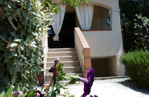 Tanaunella Villa | Beautiful Villa with Garden and Oceanfront Views