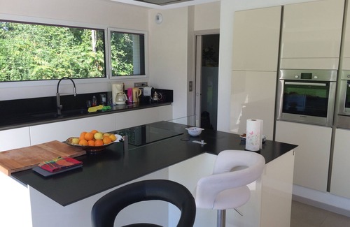 Benodet Villa | Elegant Villa with Pool Perfect for Family Gatherings