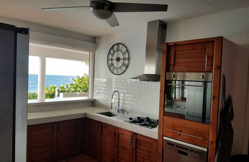 Saint-Francois Villa | Tranquil Villa with Ocean Views and Private Pool Retreat