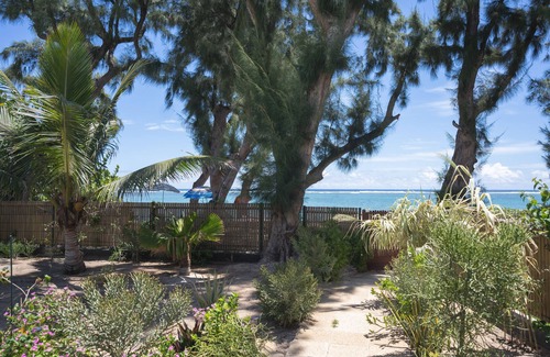 La Saline Les Bains Villa | Waterfront Villa Sunset at La Saline - Guest Rated 10/10