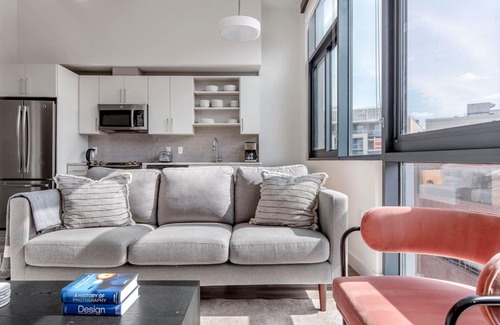West End Apartment | Chic West End 1BR with Rooftop Pool & Easy Nightlife Access