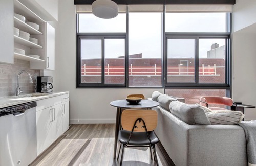 West End Apartment | Chic West End 1BR with Rooftop Pool & Easy Nightlife Access