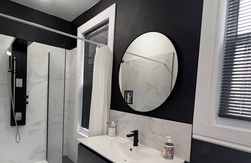 Lachine House | Superbe 2 Chambres Avec Jardin